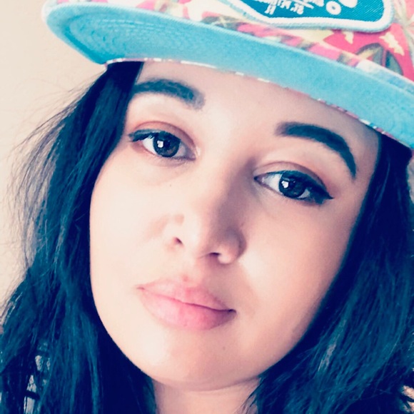 Meet your seller! - Picture 4 of 4